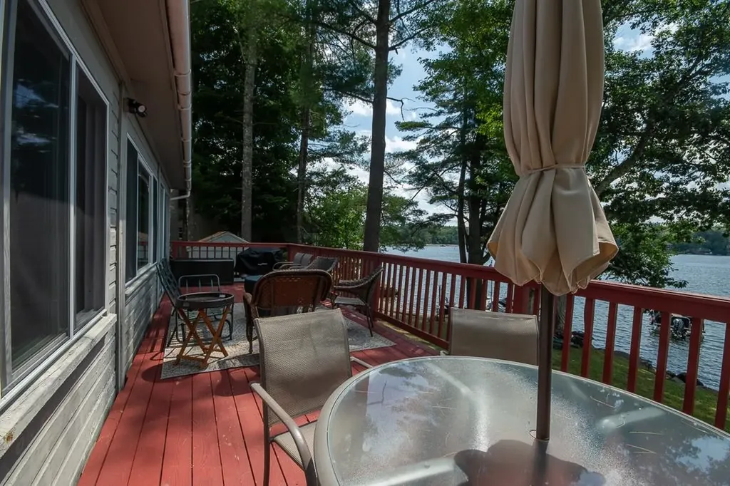 1087 Mayhew Turnpike Bridgewater NH 03222