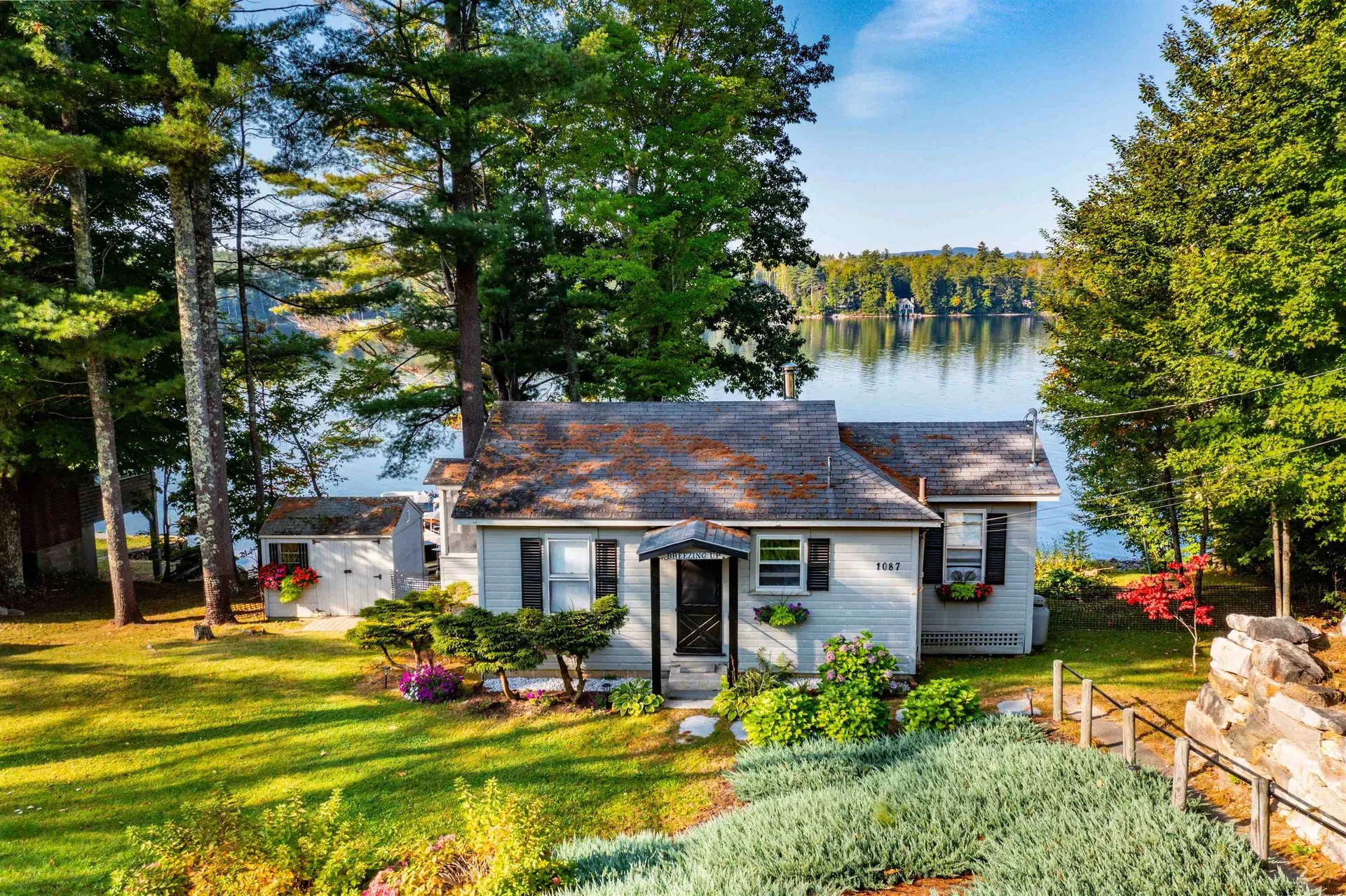 1087 Mayhew Turnpike Bridgewater NH 03222