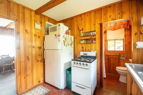 1087 Mayhew Turnpike Bridgewater NH 03222