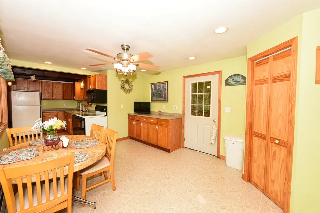 43 Eidelweiss Drive Madison NH 03849