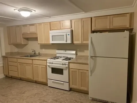 39 Chestnut Street Rochester NH 03867