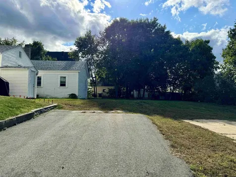 39 Chestnut Street Rochester NH 03867