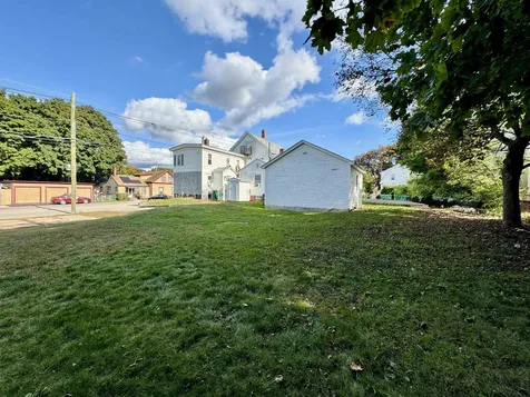 39 Chestnut Street Rochester NH 03867