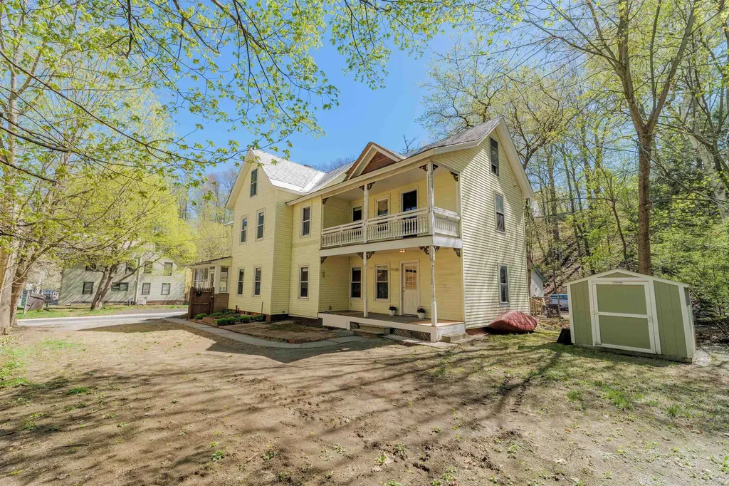 27 Horton Place Brattleboro VT 05301