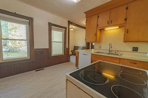 27 Horton Place Brattleboro VT 05301