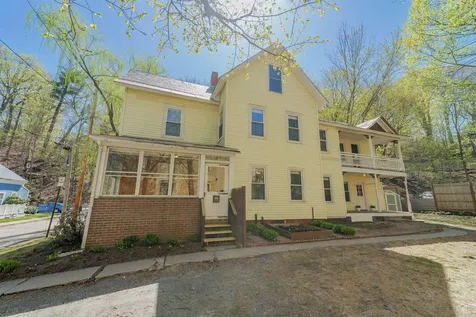 27 Horton Place Brattleboro VT 05301