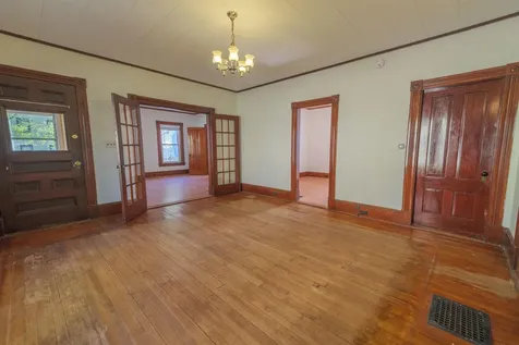 27 Horton Place Brattleboro VT 05301