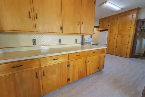 27 Horton Place Brattleboro VT 05301