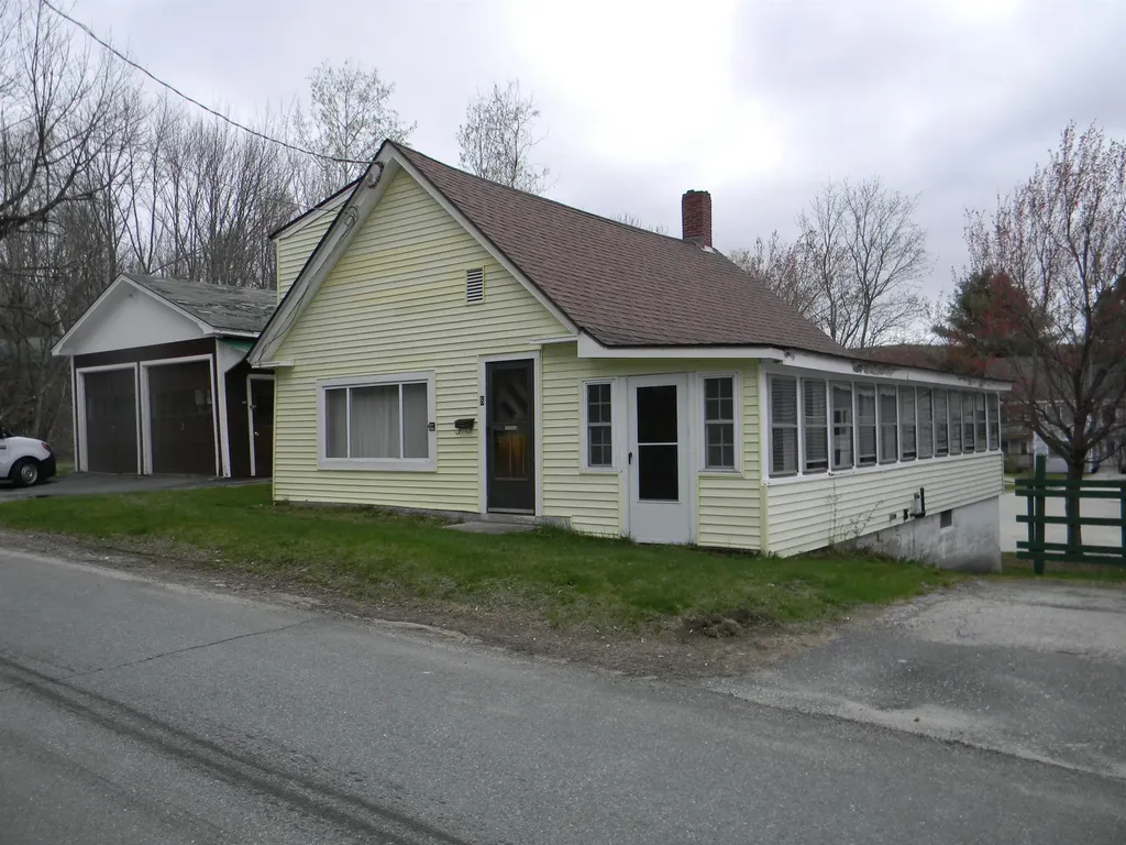 8 First Street Northumberland NH 03582