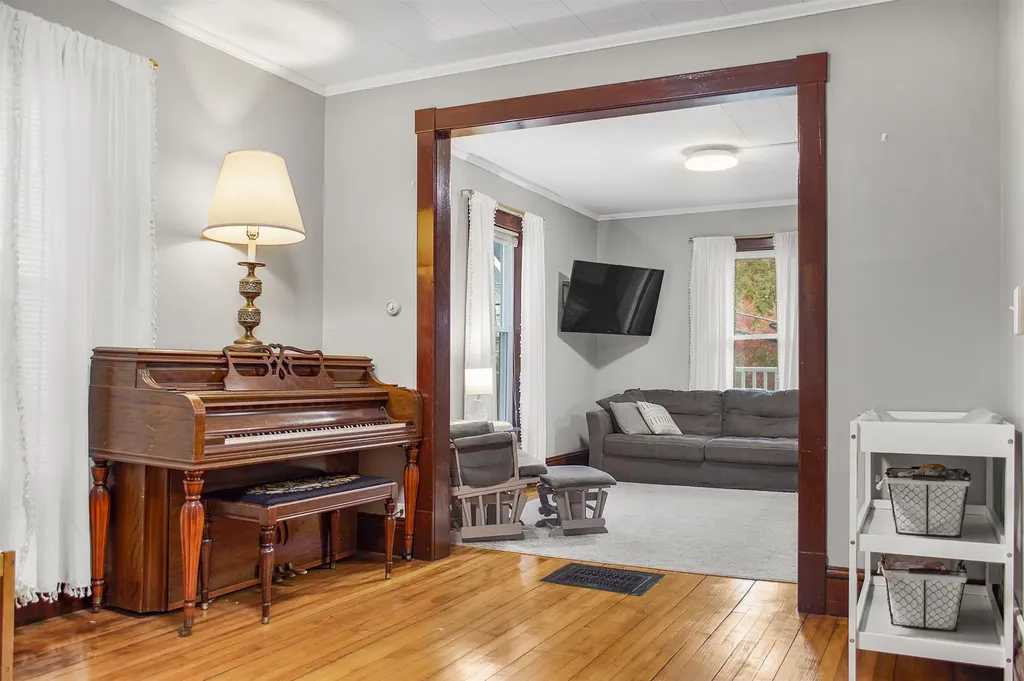 19 Orchard Street Newport City VT 05855