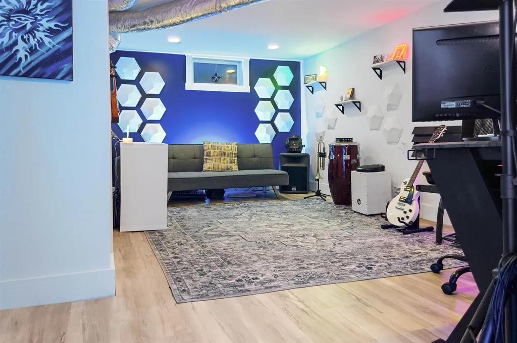 19 Orchard Street Newport City VT 05855