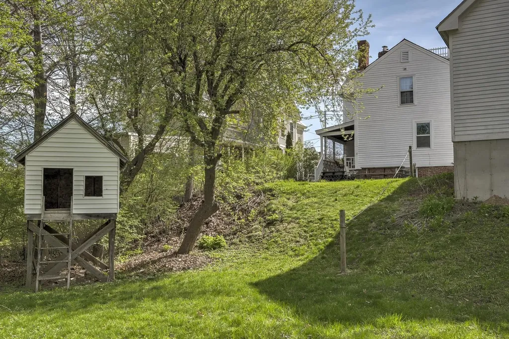 72 School Street Keene NH 03431