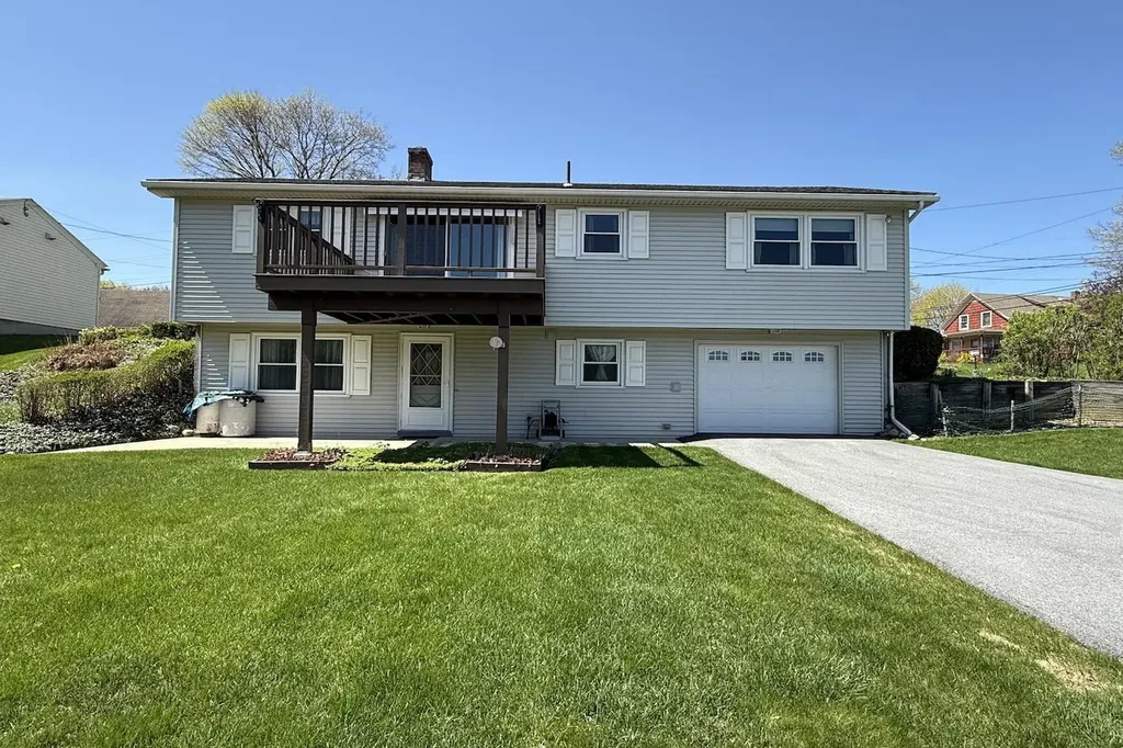 2 Dartmouth Street Rutland City VT 05701