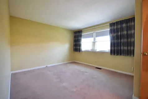 2 Dartmouth Street Rutland City VT 05701