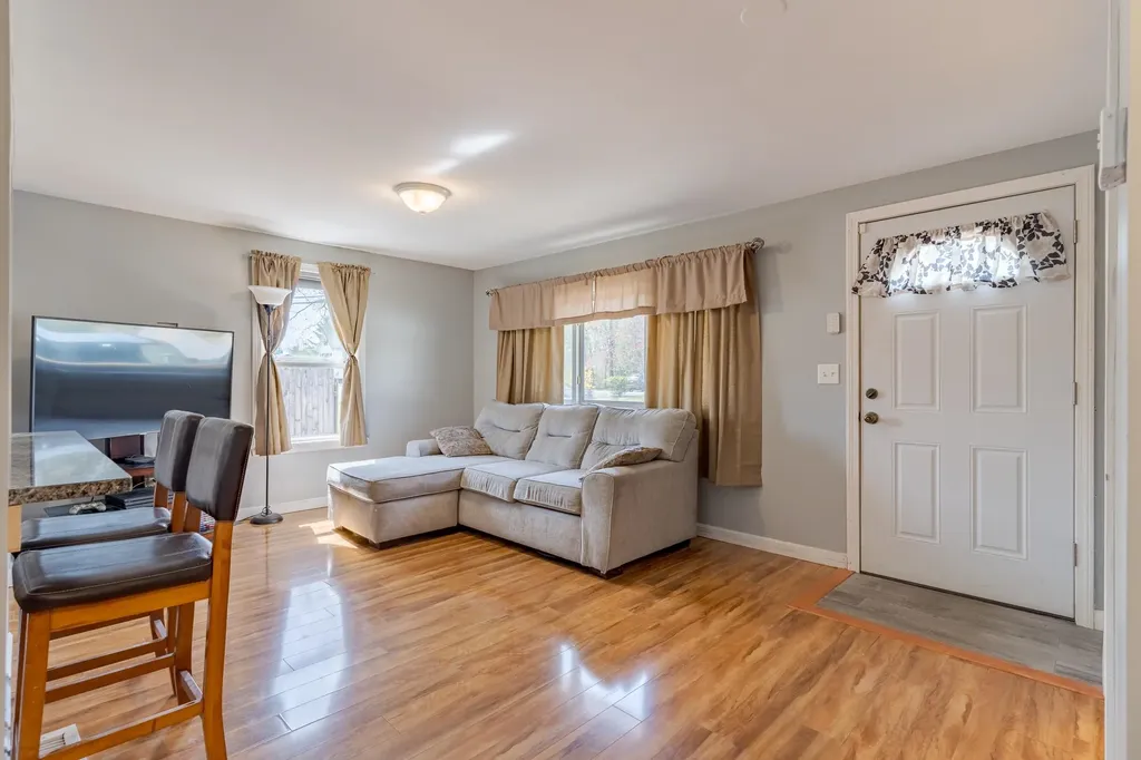 41 New Rochester Road Dover NH 03820