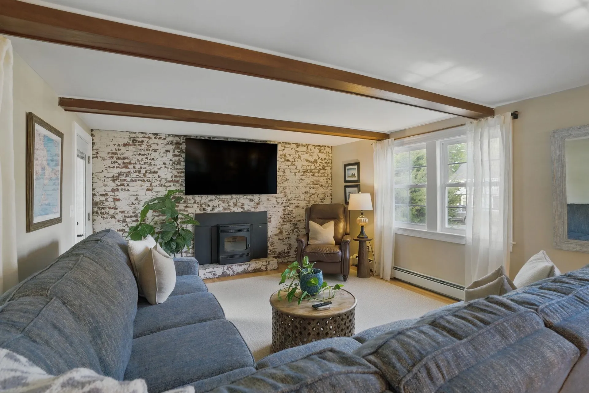 52 Courtland Street Nashua NH 03064