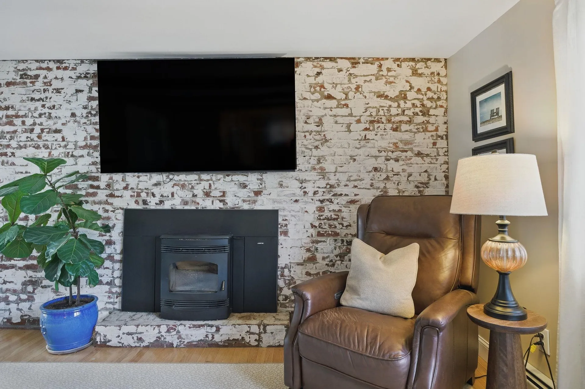 52 Courtland Street Nashua NH 03064