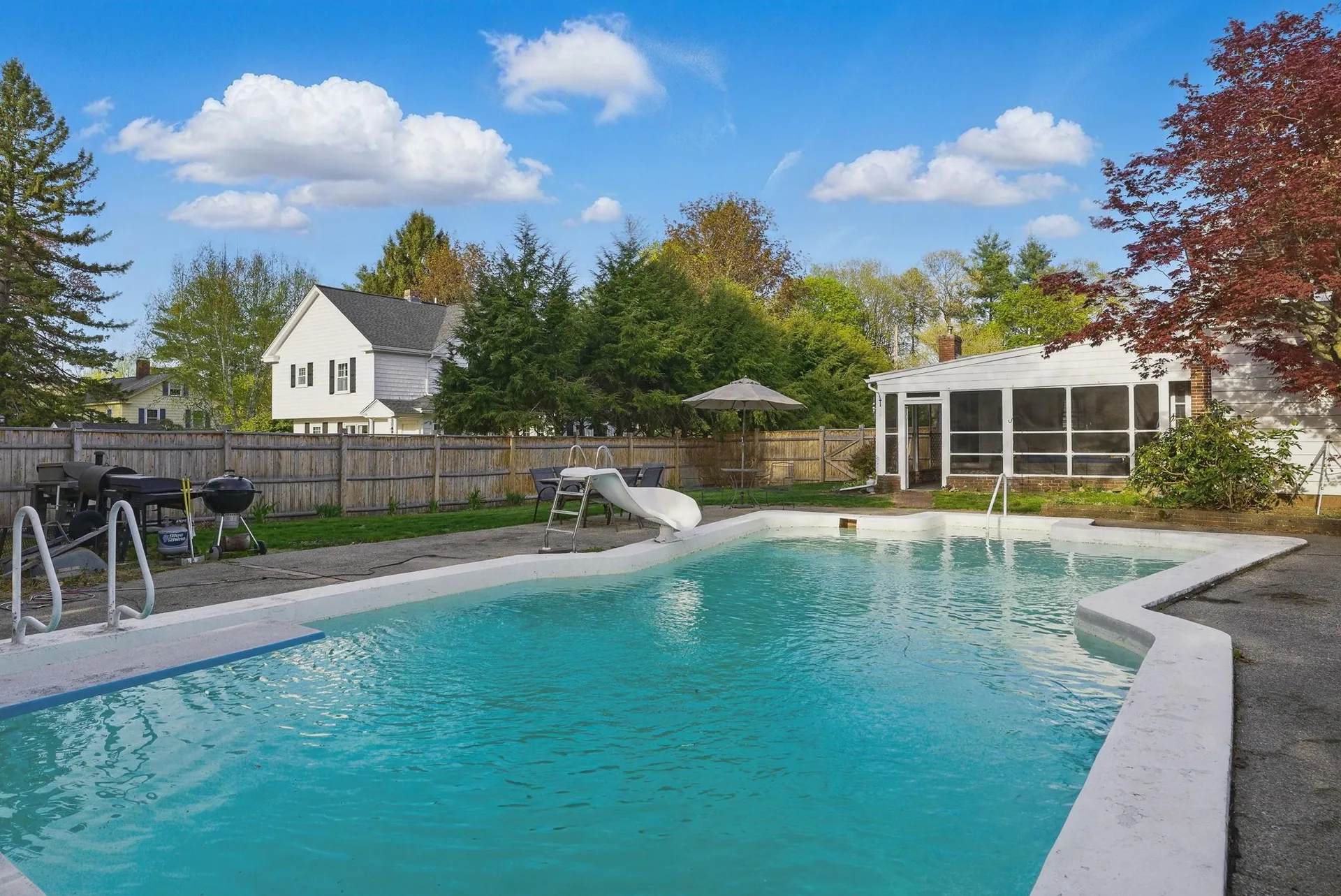 52 Courtland Street Nashua NH 03064