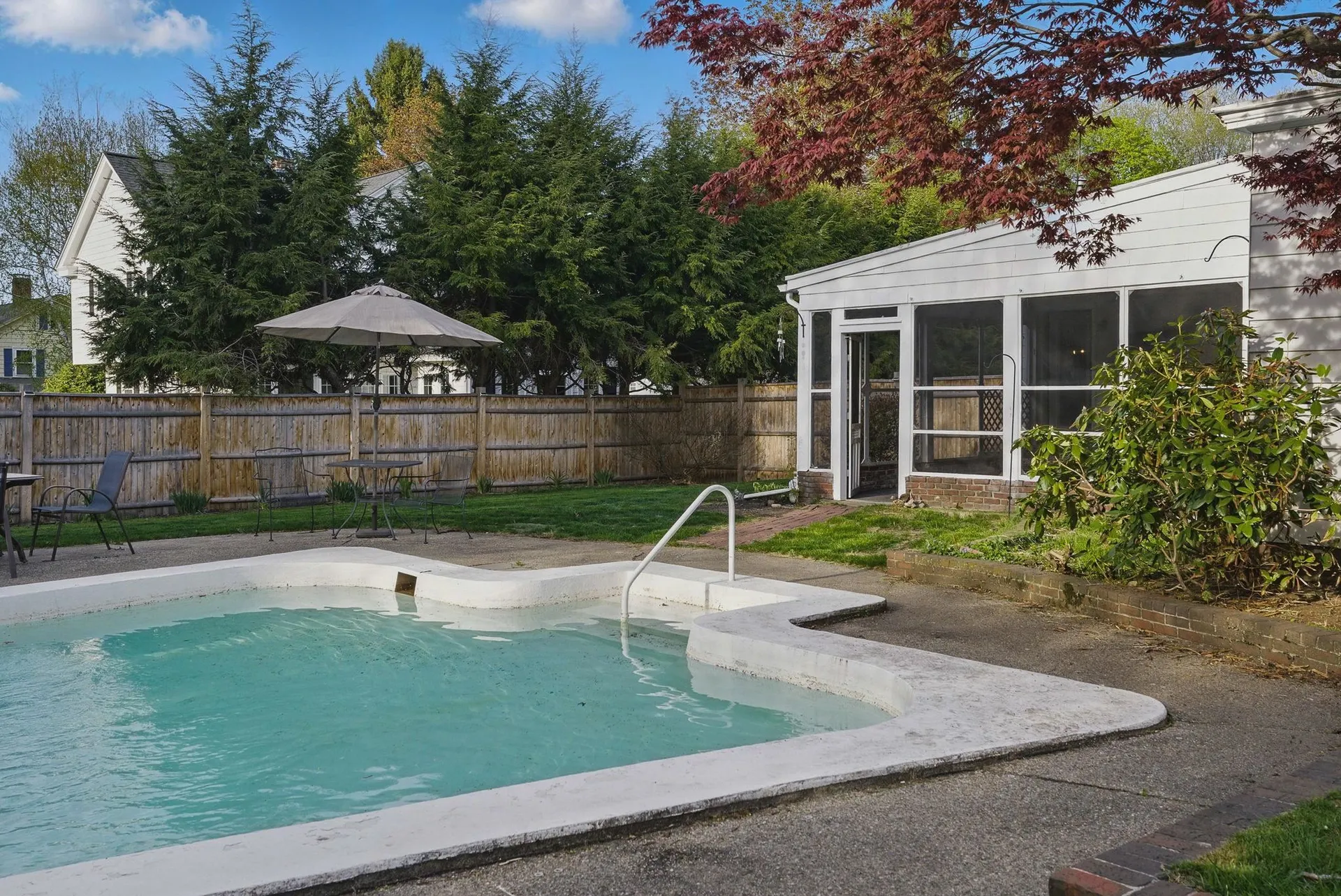 52 Courtland Street Nashua NH 03064