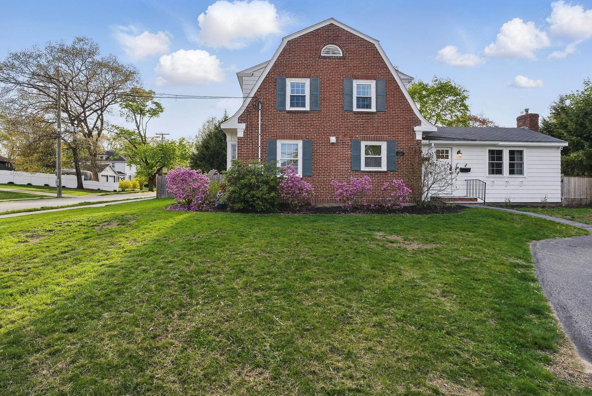52 Courtland Street Nashua NH 03064