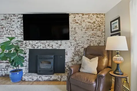 52 Courtland Street Nashua NH 03064