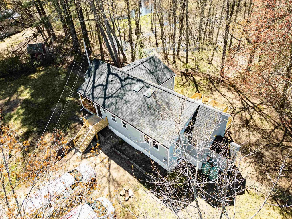 37 Lisa Avenue Raymond NH 03077