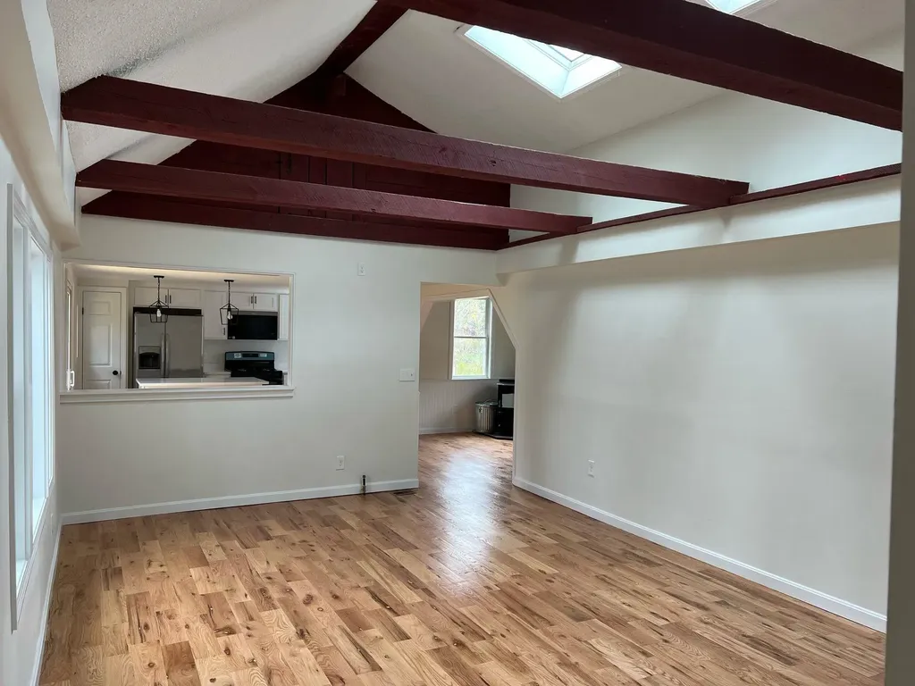 37 Lisa Avenue Raymond NH 03077