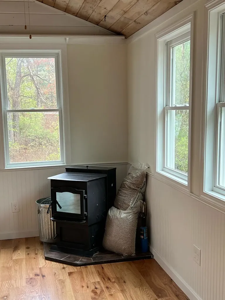 37 Lisa Avenue Raymond NH 03077