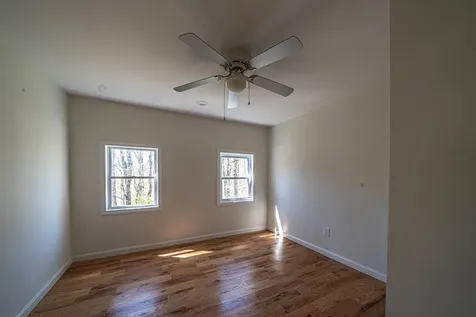 37 Lisa Avenue Raymond NH 03077