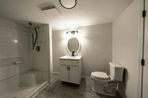 37 Lisa Avenue Raymond NH 03077