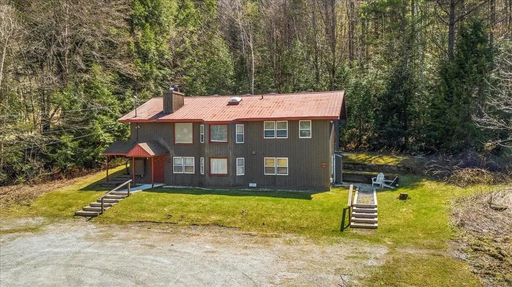 8577 Vt Route 30 Jamaica VT 05343