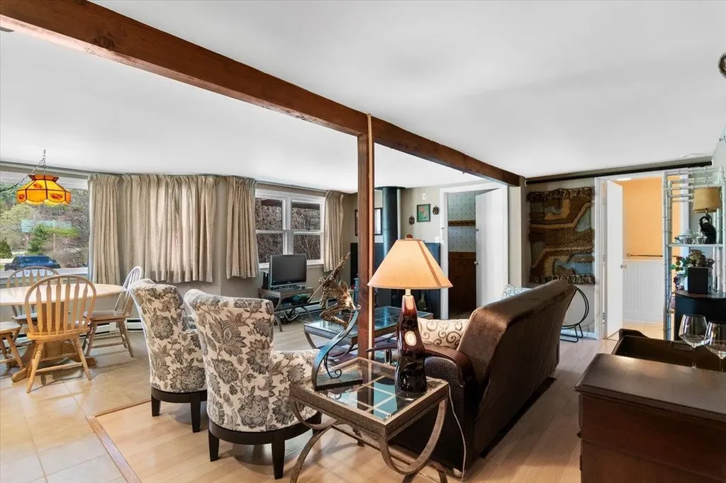 8577 Vt Route 30 Jamaica VT 05343