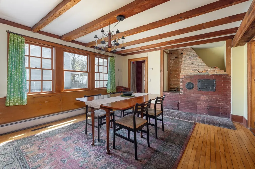 1003 School Street Dunbarton NH 03046