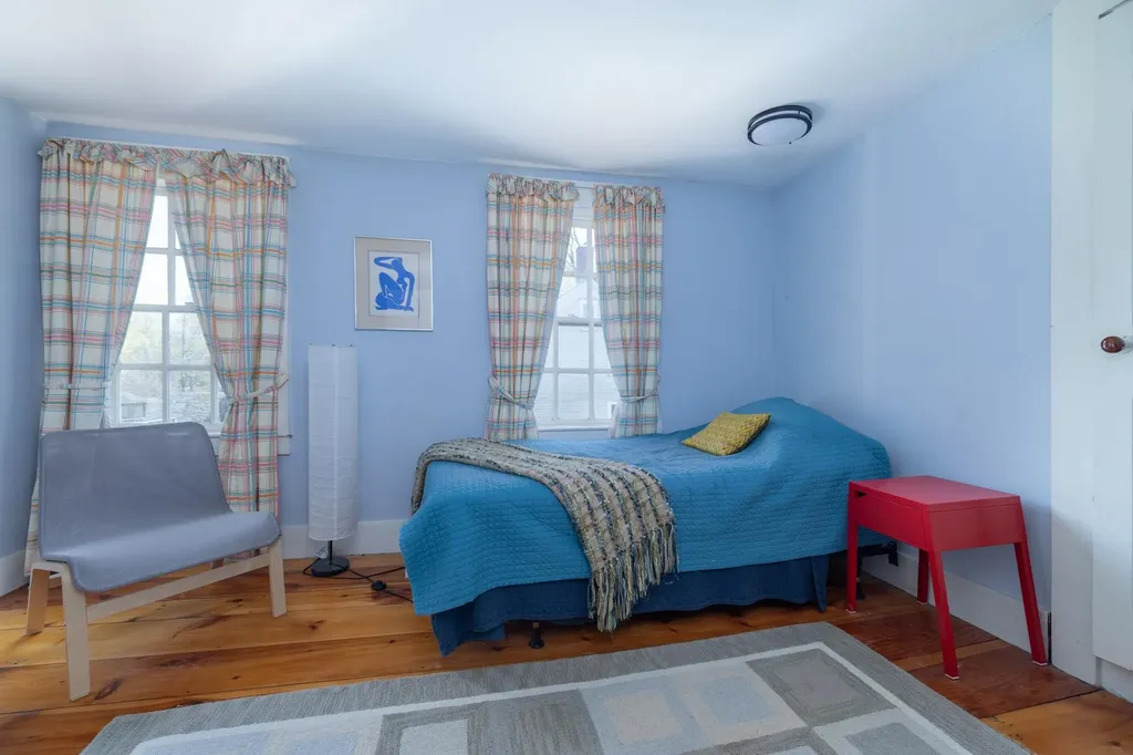 1003 School Street Dunbarton NH 03046