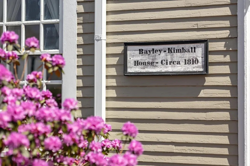 1003 School Street Dunbarton NH 03046