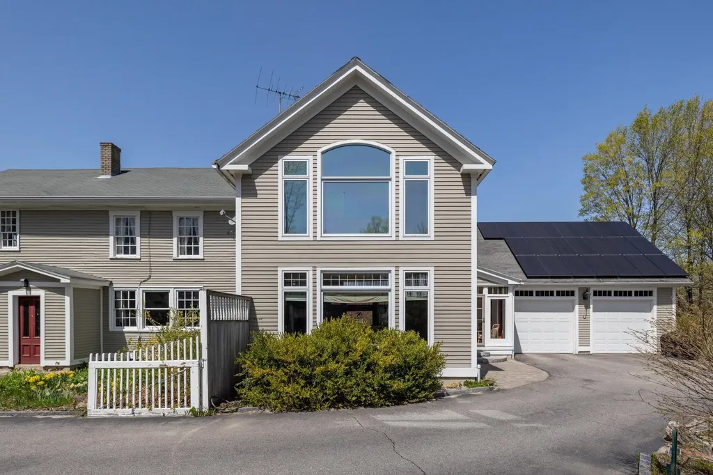 1003 School Street Dunbarton NH 03046