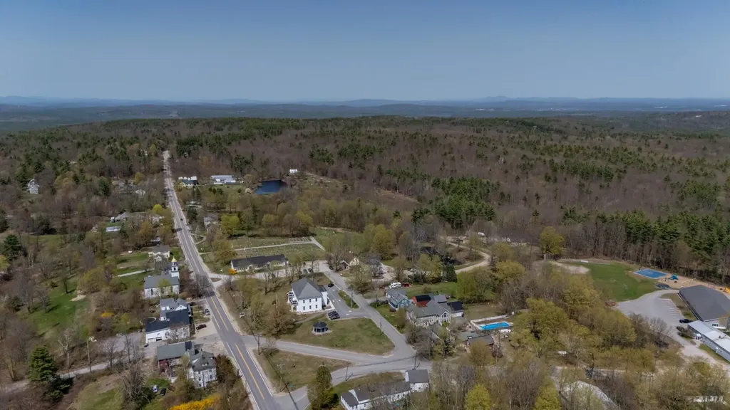 1003 School Street Dunbarton NH 03046