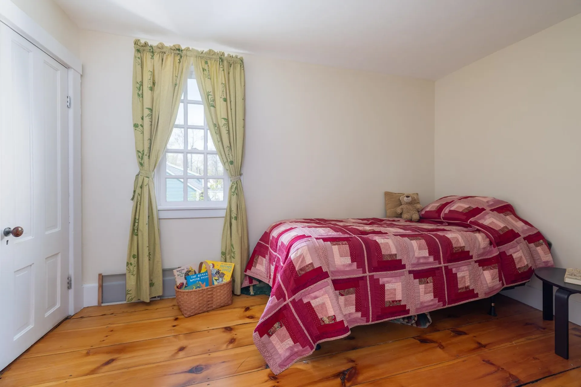 1003 School Street Dunbarton NH 03046