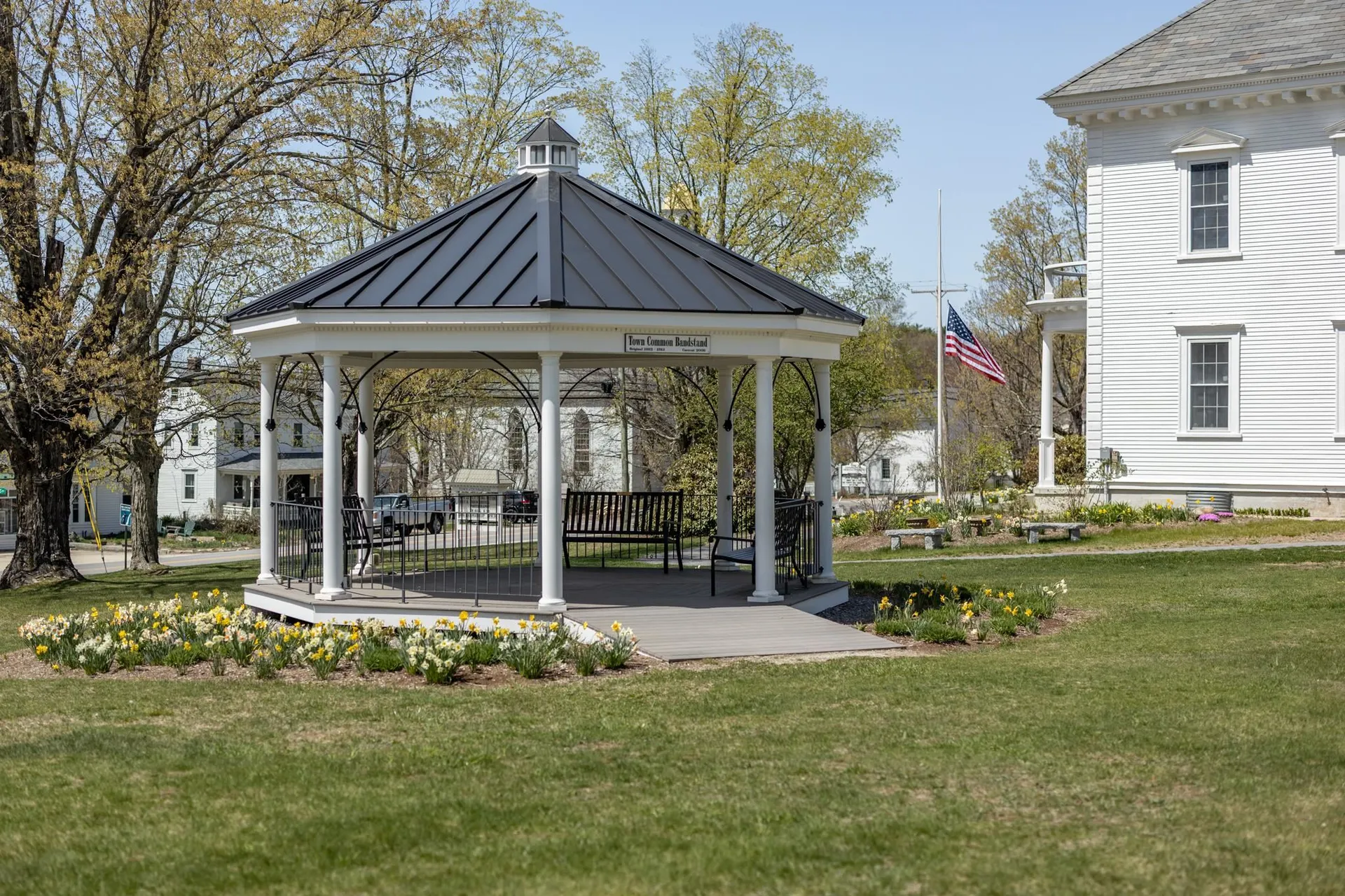 1003 School Street Dunbarton NH 03046