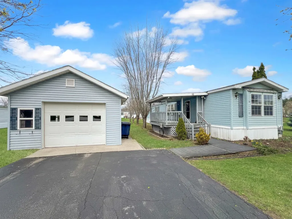 10 Marc Avenue St. Albans Town VT 05478