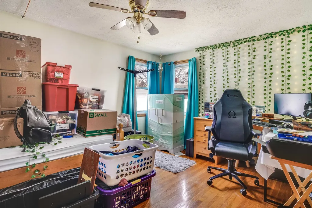 18 Hatch Street Nashua NH 03060