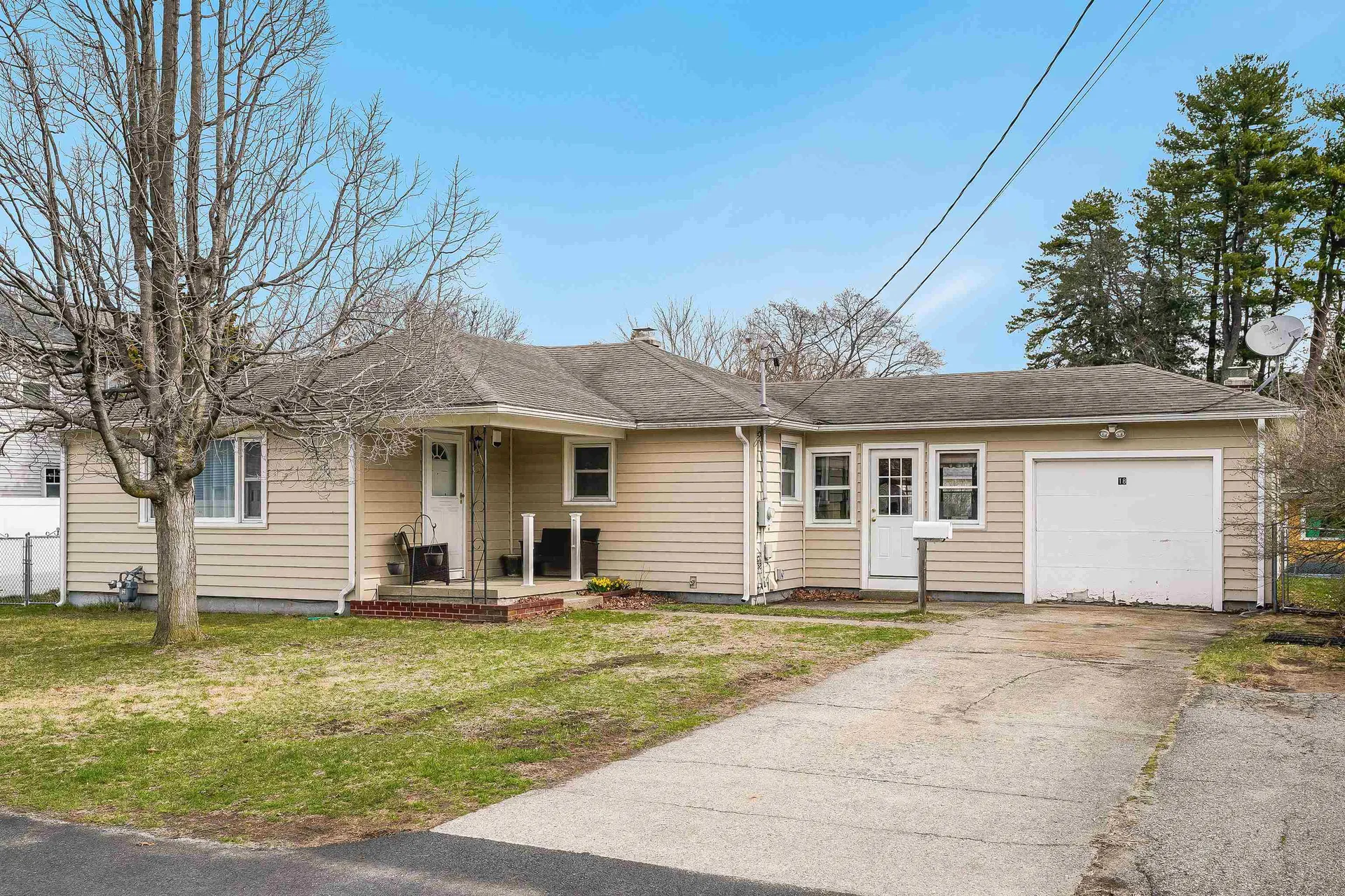 18 Hatch Street Nashua NH 03060