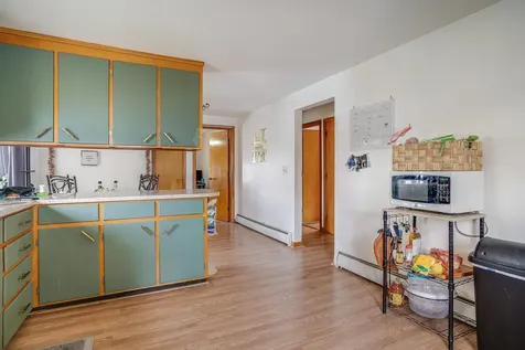 18 Hatch Street Nashua NH 03060