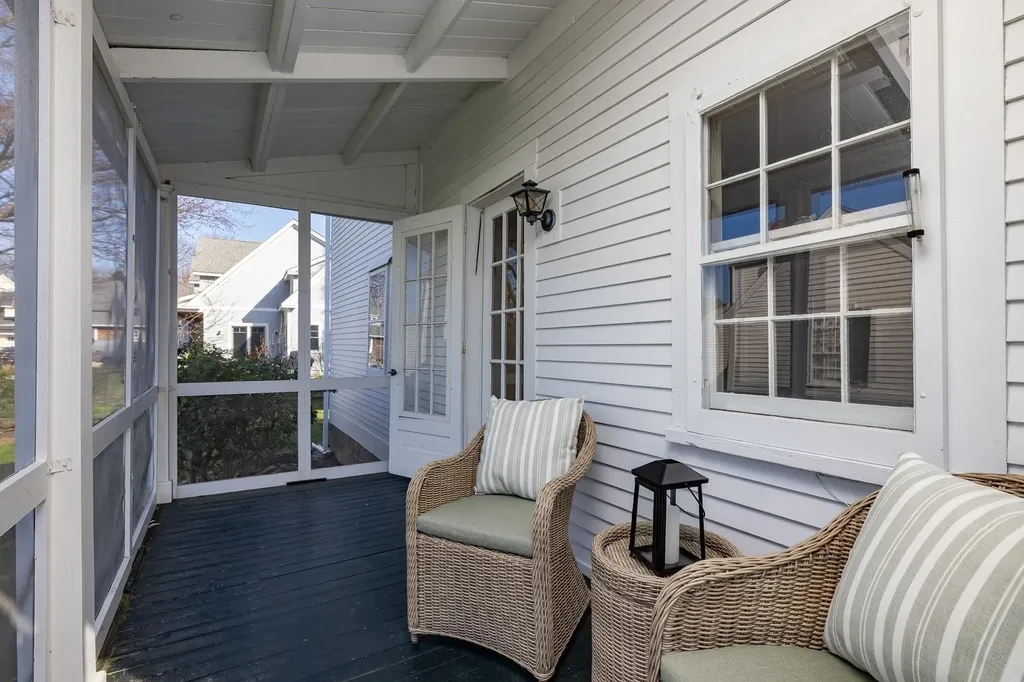 17 Elm Court New Castle NH 03854