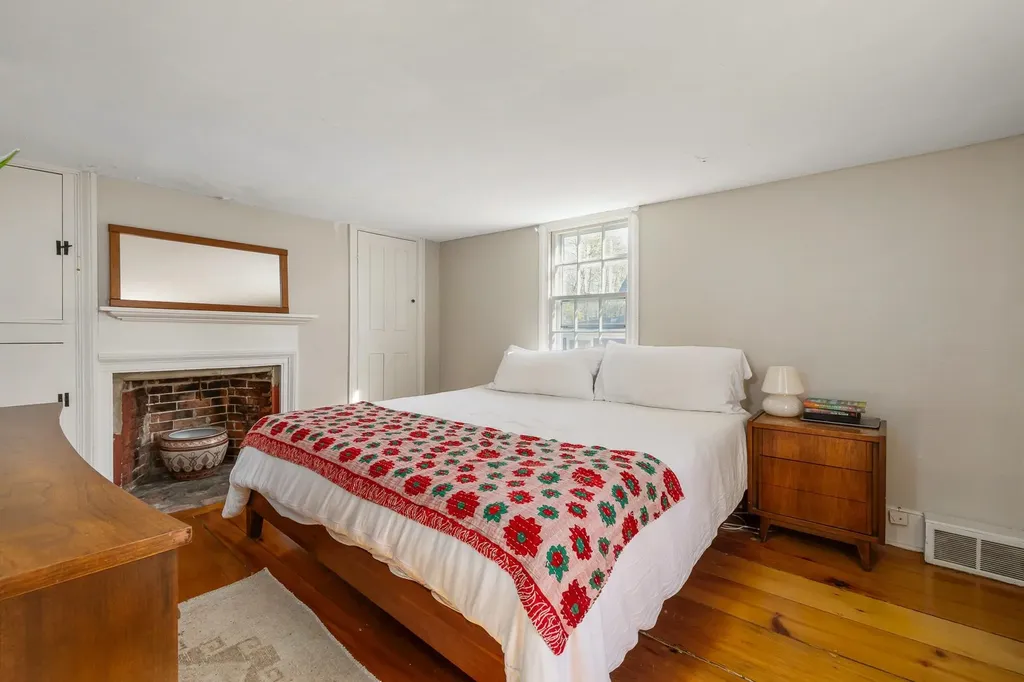 17 Elm Court New Castle NH 03854