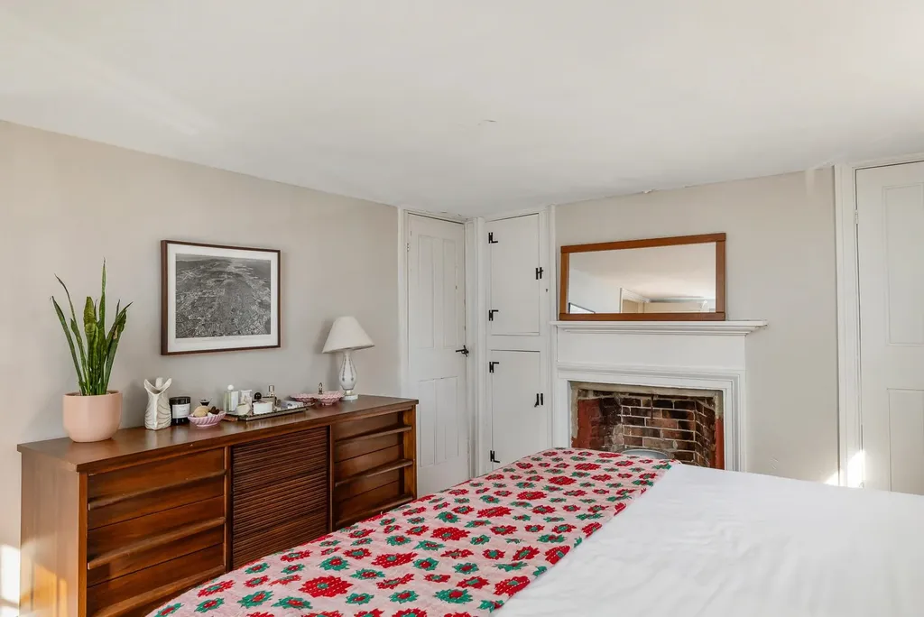 17 Elm Court New Castle NH 03854