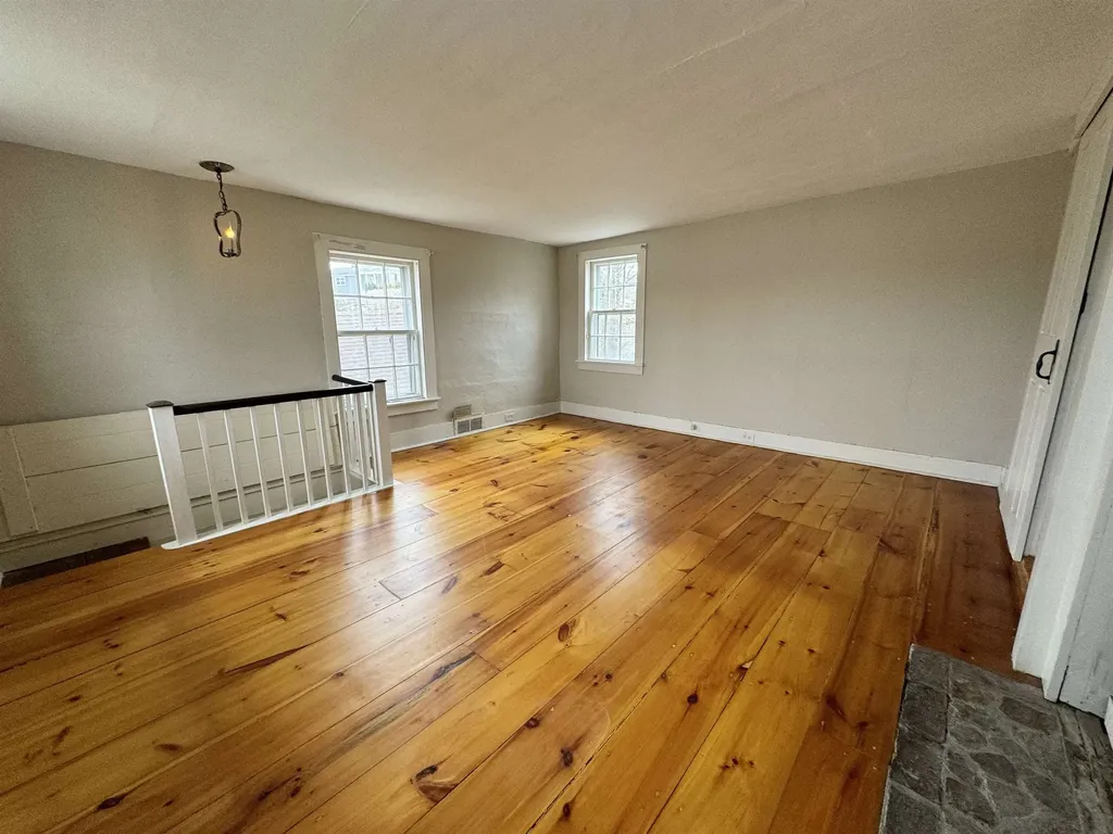 17 Elm Court New Castle NH 03854