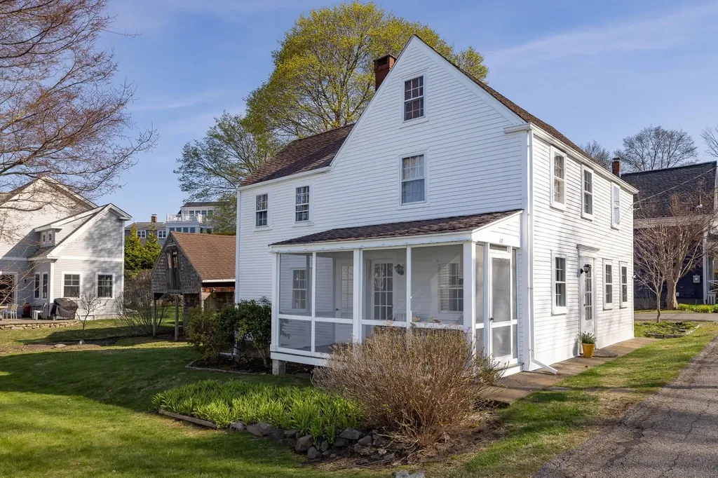 17 Elm Court New Castle NH 03854