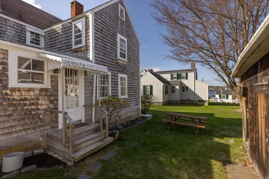 17 Elm Court New Castle NH 03854