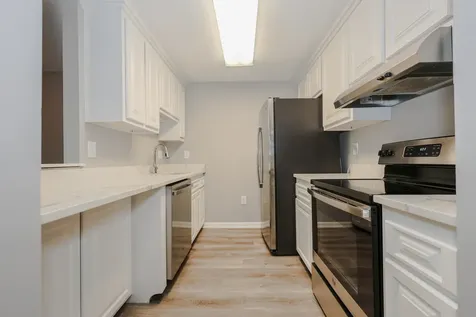 47 Dogwood Drive Nashua NH 03062-4403